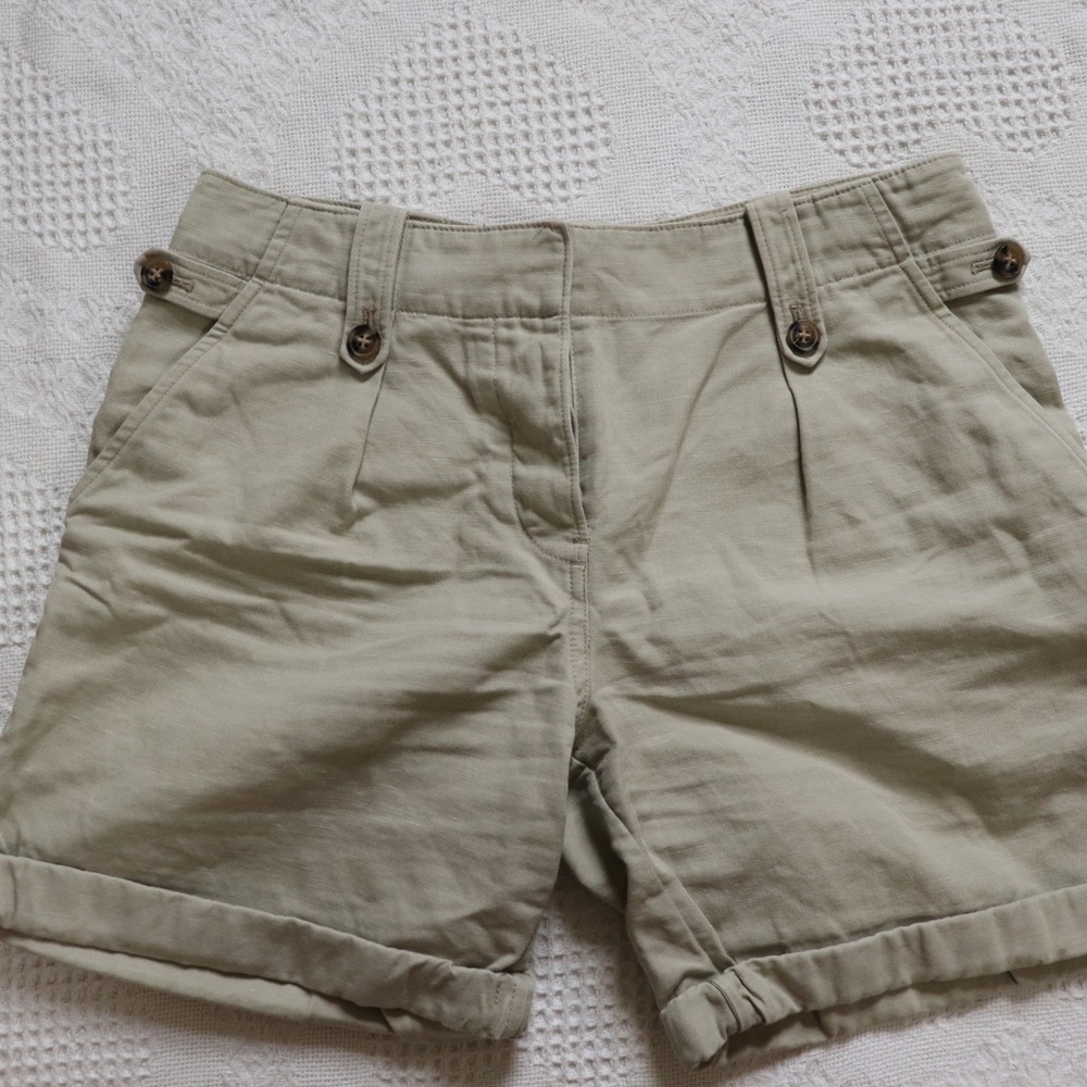 SOLD Vintage Burberry Mid Length Shorts - Picture 6 of 8